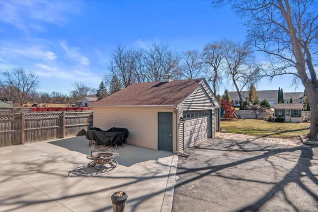 3343 E Ryan ROAD, Oak Creek, WI 53154