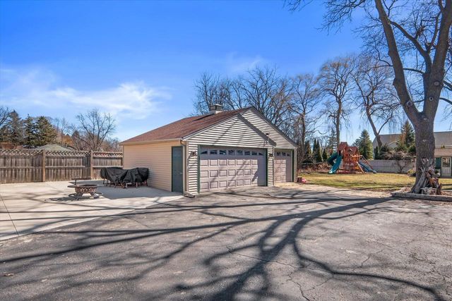 3343 E Ryan ROAD, Oak Creek, WI 53154