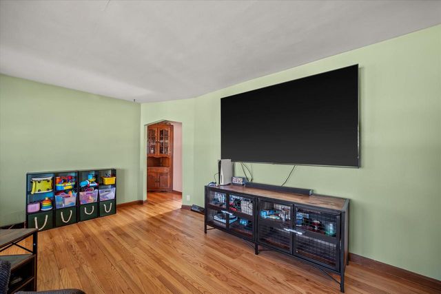 3343 E Ryan ROAD, Oak Creek, WI 53154