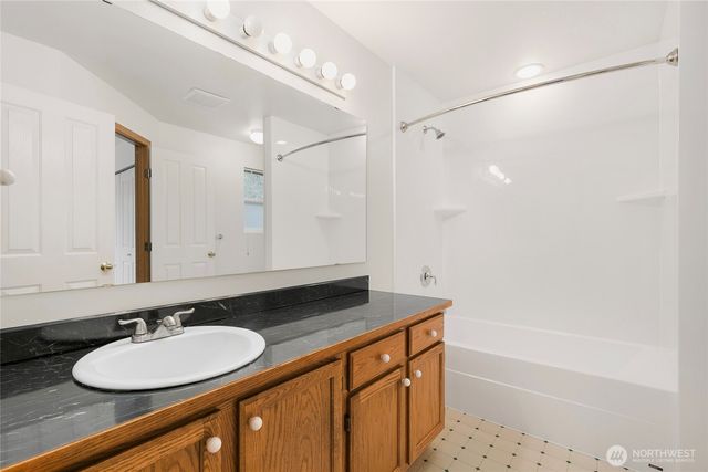 22703 SE 242nd Pl, Maple Valley, WA 98038