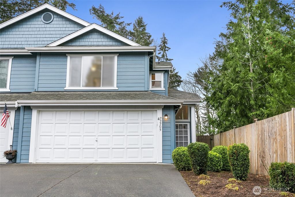 22703 SE 242nd Pl, Maple Valley, WA 98038