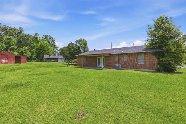 926 Theriot Road, Lake Charles, LA 70611