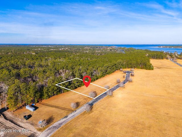 107 Bare Foot Court, Havelock, NC 28532