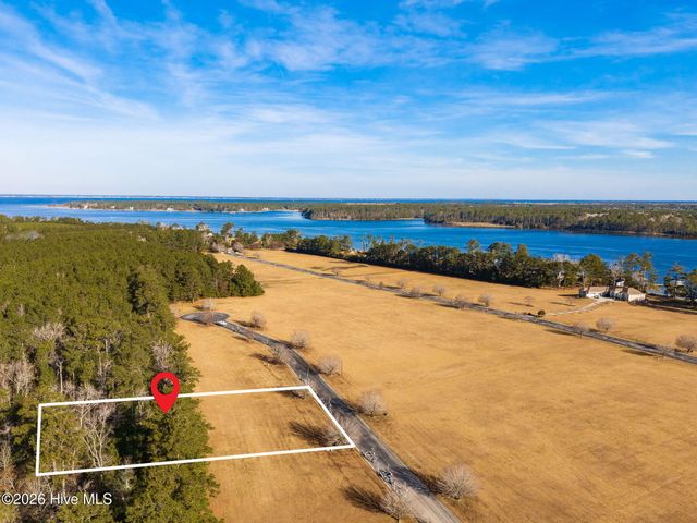 107 Bare Foot Court, Havelock, NC 28532