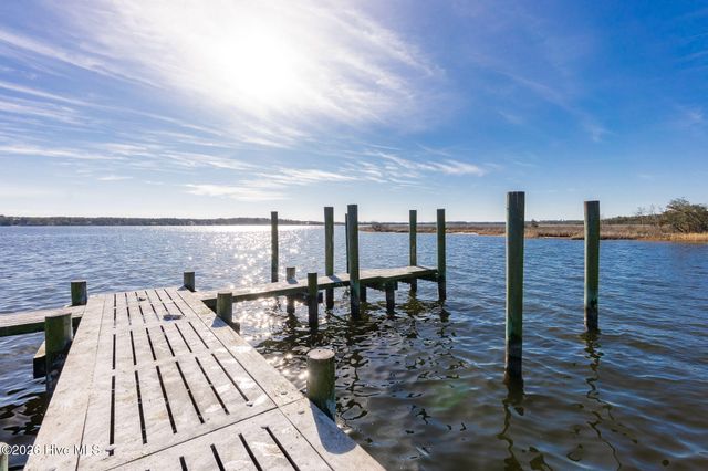 107 Bare Foot Court, Havelock, NC 28532