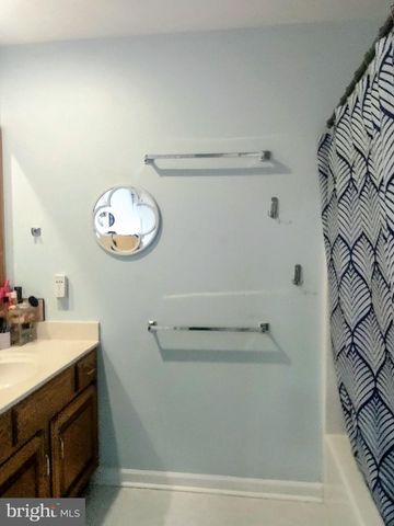 2208 GLEIM CT, Enola, PA 17025