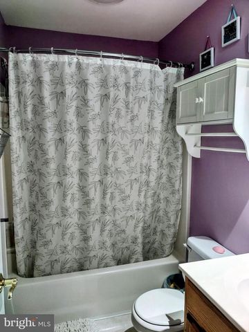 2208 GLEIM CT, Enola, PA 17025