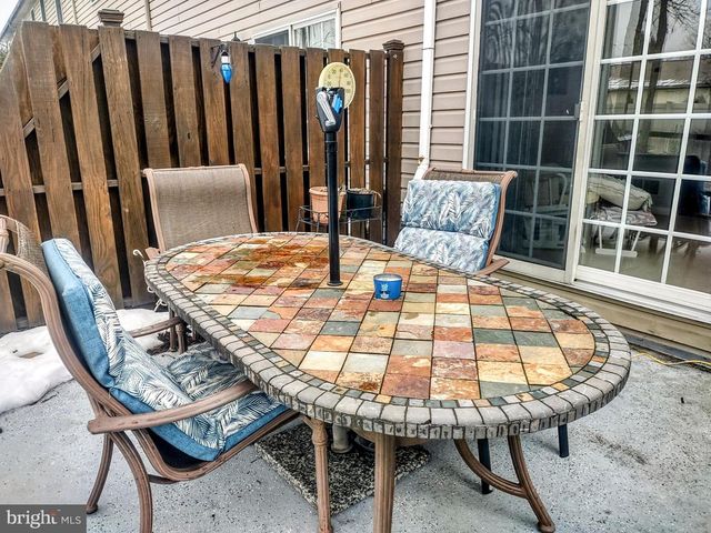 2208 GLEIM CT, Enola, PA 17025