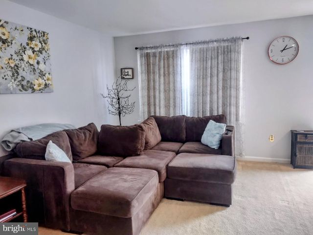 2208 GLEIM CT, Enola, PA 17025