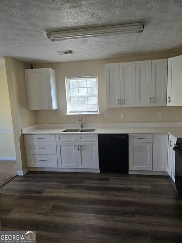 5420 Yellow pine Drive, Mcdonough, GA 30252