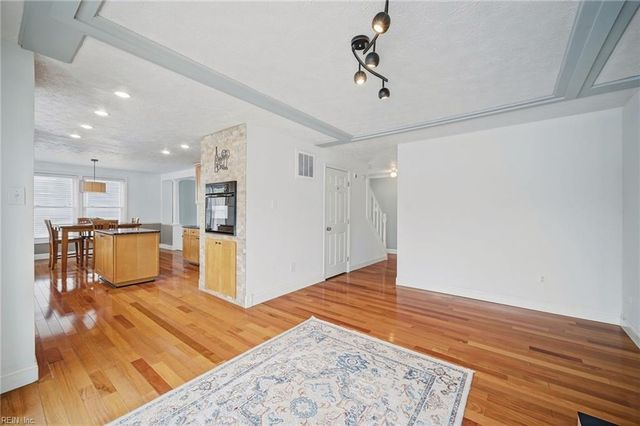 1229 Priscilla LN, Chesapeake, VA 23322