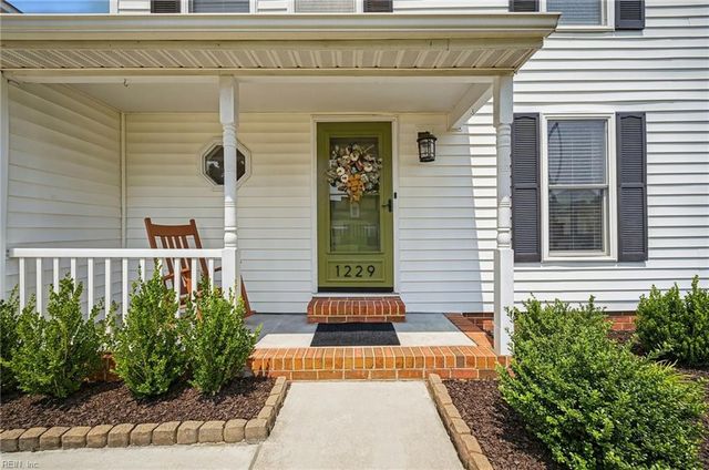 1229 Priscilla LN, Chesapeake, VA 23322