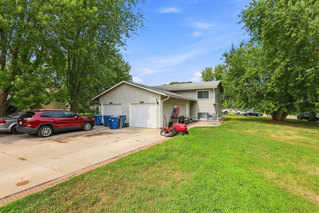 10200 129th Avenue N, Champlin, MN 55316 — photo 2