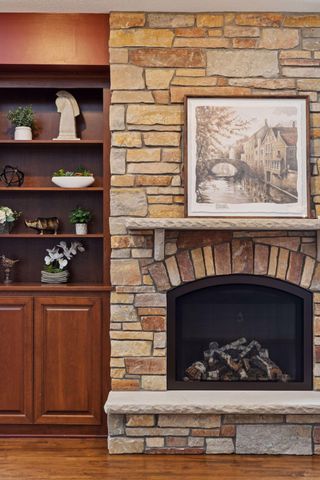 10766 Hawthorn Trail, Woodbury, MN 55129