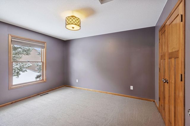 10766 Hawthorn Trail, Woodbury, MN 55129