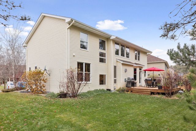 10766 Hawthorn Trail, Woodbury, MN 55129