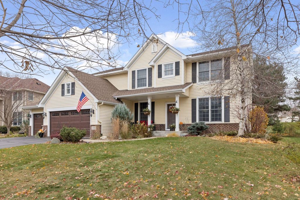 10766 Hawthorn Trail, Woodbury, MN 55129