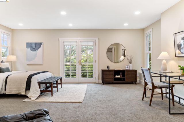 695 Florence, Oakland, CA 94618