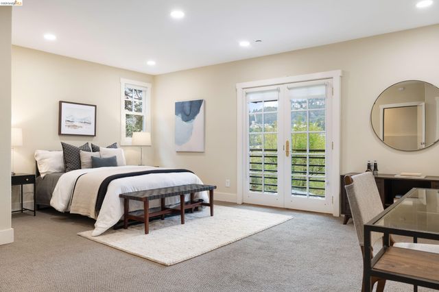 695 Florence, Oakland, CA 94618