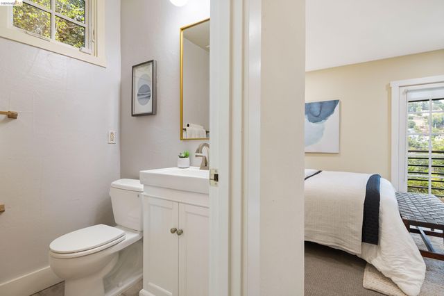 695 Florence, Oakland, CA 94618