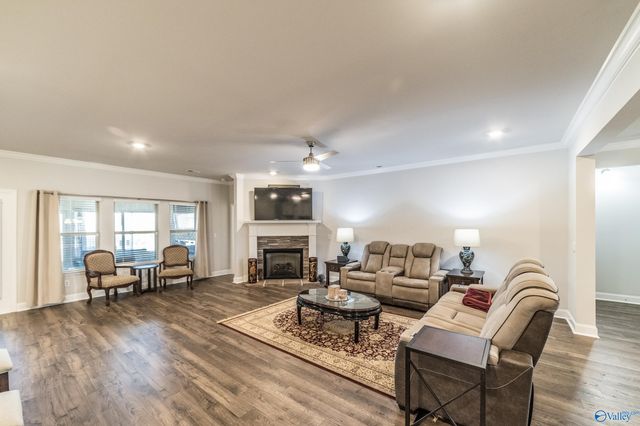 211 Maureen Drive SW, Madison, AL 35756