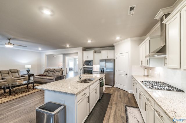 211 Maureen Drive SW, Madison, AL 35756
