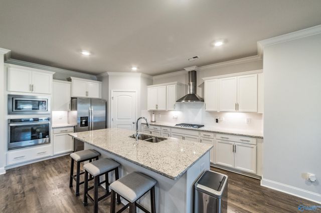 211 Maureen Drive SW, Madison, AL 35756