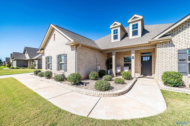 211 Maureen Drive SW, Madison, AL 35756