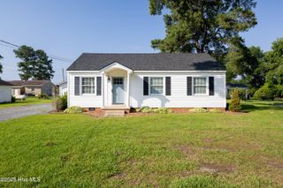 105 Davis Street, Clinton, NC 28328