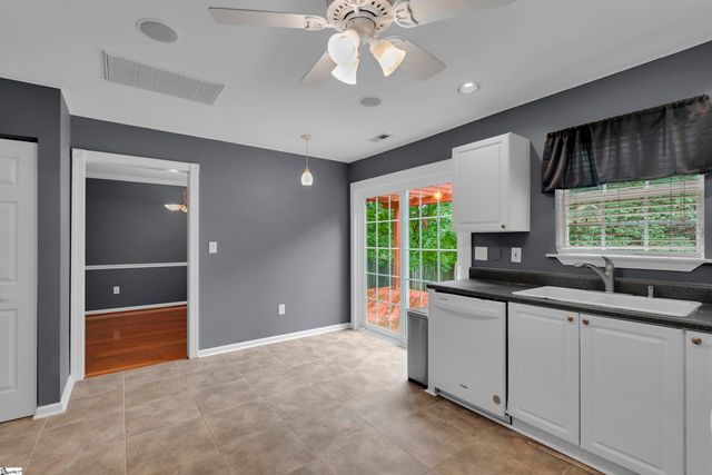 420 Riverside Chase Circle, Greer, SC 29650