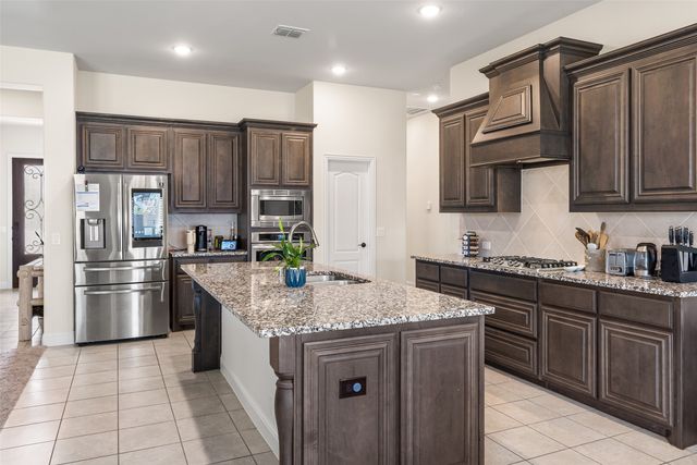 1514 Nighthawk Lane, Mansfield, TX 76063