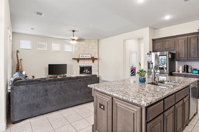 1514 Nighthawk Lane, Mansfield, TX 76063