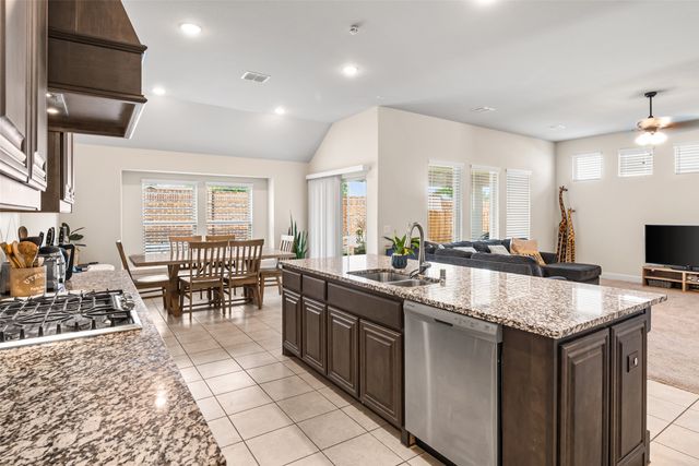 1514 Nighthawk Lane, Mansfield, TX 76063