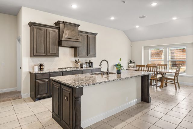 1514 Nighthawk Lane, Mansfield, TX 76063