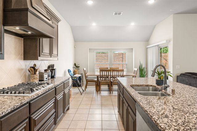 1514 Nighthawk Lane, Mansfield, TX 76063