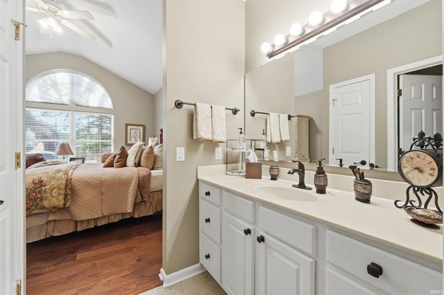 4221 Fieldbrook Pass, Fort Wayne, IN 46815