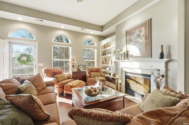 4221 Fieldbrook Pass, Fort Wayne, IN 46815