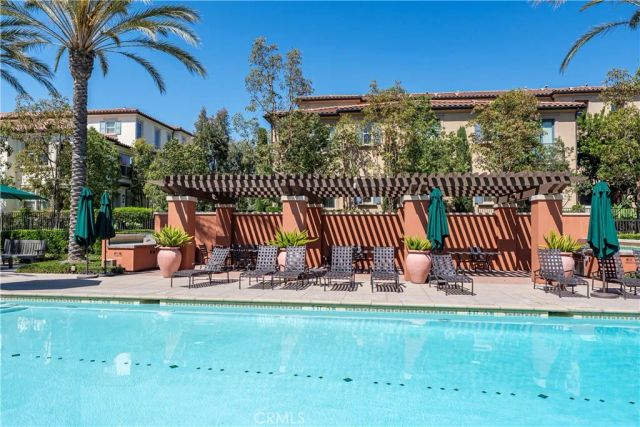 135 Neptune, Irvine, CA 92618