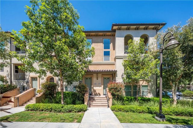 135 Neptune, Irvine, CA 92618