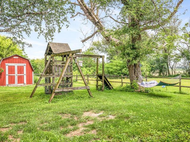 2575 S Paddock Road, Beloit, WI 53511