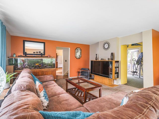 2575 S Paddock Road, Beloit, WI 53511