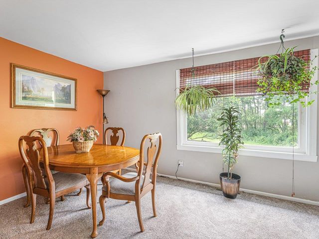 2575 S Paddock Road, Beloit, WI 53511