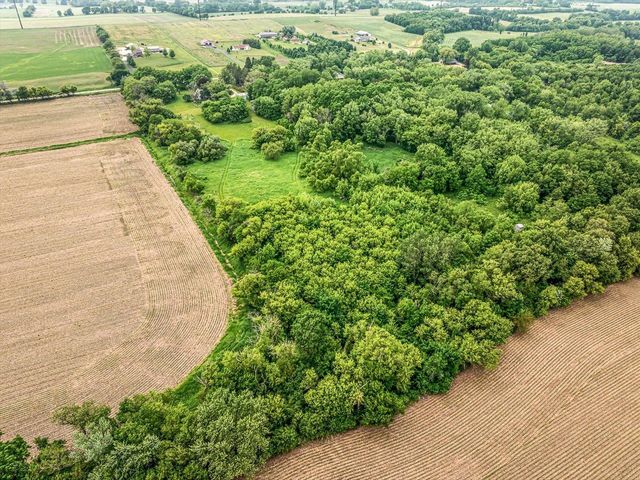 2575 S Paddock Road, Beloit, WI 53511
