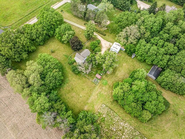 2575 S Paddock Road, Beloit, WI 53511