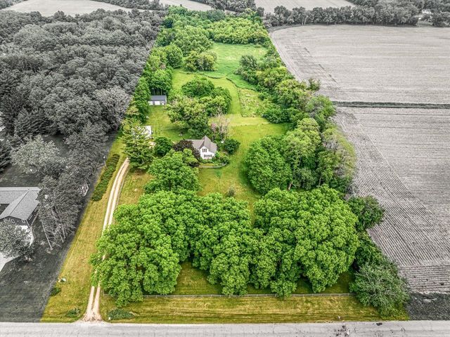 2575 S Paddock Road, Beloit, WI 53511