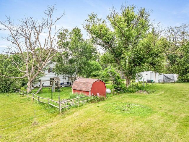 2575 S Paddock Road, Beloit, WI 53511