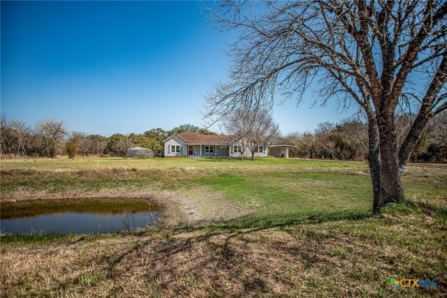 303 Garcitas Grove, Inez, TX 77968