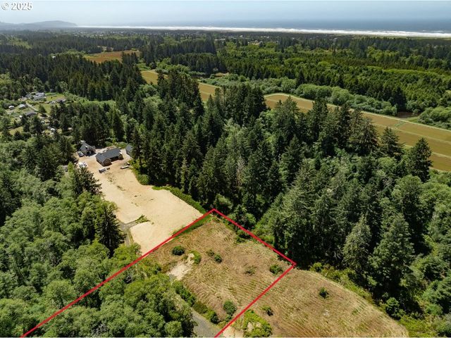 10501 PEARL Ln, Long Beach, WA 98631