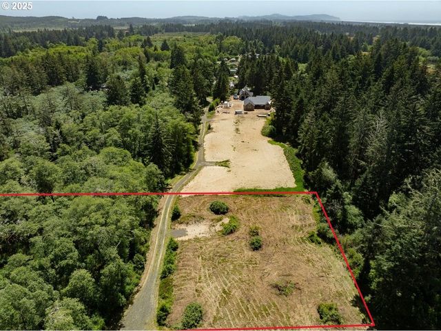 10501 PEARL Ln, Long Beach, WA 98631