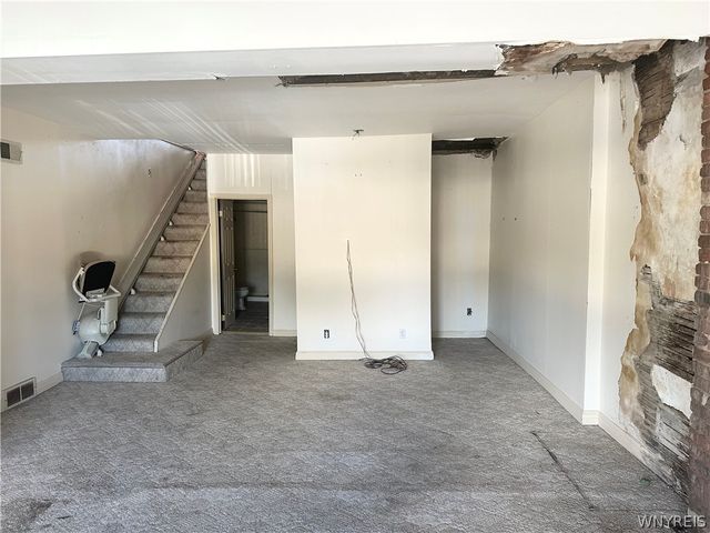 1677 Main Street, Buffalo, NY 14209